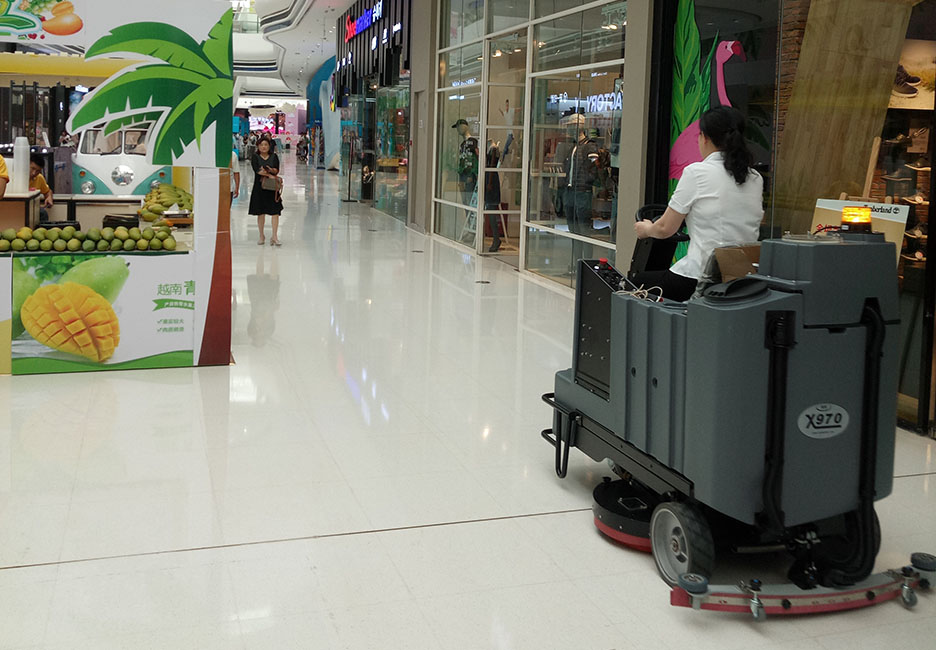 江西大型清潔設(shè)備多功能洗地機(jī)和電動<a href=http://www.tejiahome.com target=_blank class=infotextkey>掃地車生產(chǎn)廠</a>