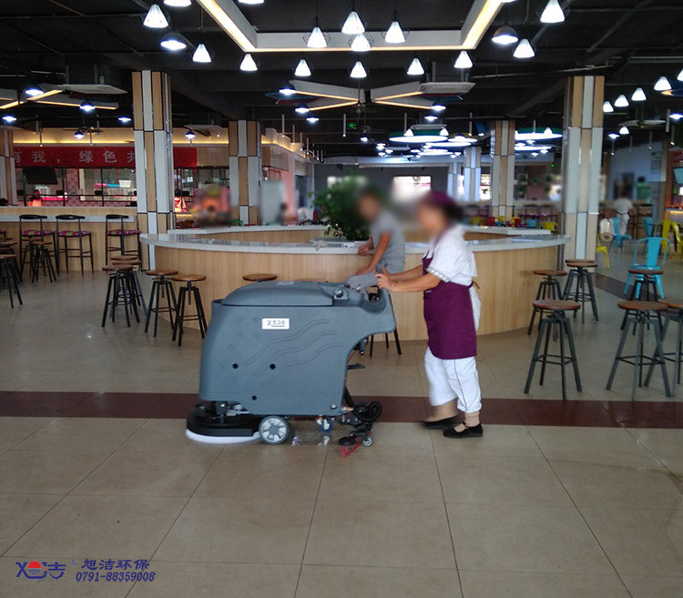 醫(yī)院食堂廚房保潔，醫(yī)院食堂手推式洗地機